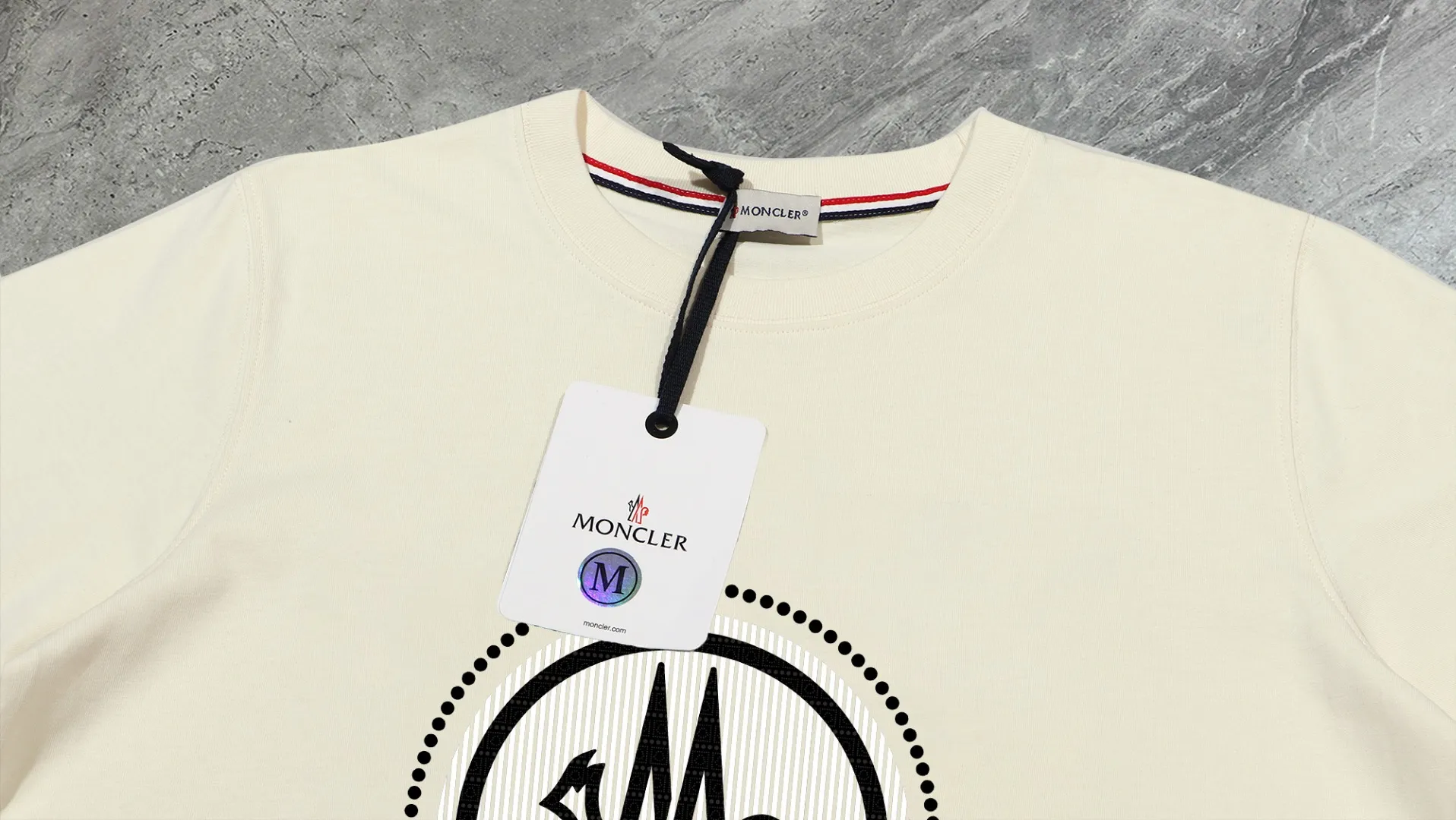 【 In Stock 📦 】 〖 𝐌𝐎𝐍𝐂𝐋𝐄𝐑~ 〗 440g ， 😎 ， ， Factory 2026 T ， ， Premium LOGO， Same Style ：Black White Size：S M L XL 2XL